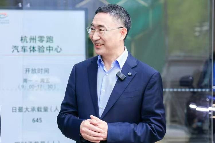 exness外汇平台招代理姜文笑评B站必看鬼畜《敢杀我的马？》：名不虚传！